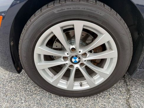 Used 2017 BMW 320i xDrive Sedan AWD/4WD image 15
