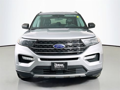 Used 2023 Ford Explorer XLT w/ Equipment Group 202A image 2