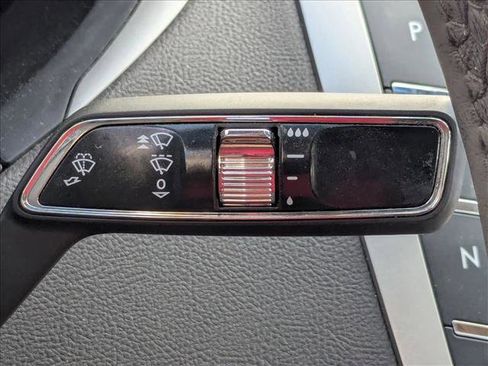 Used 2017 Lincoln MKZ Reserve image 15