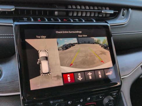 Certified 2023 Jeep Grand Cherokee L Limited w/ Luxury Tech Group II AWD/4WD image 29