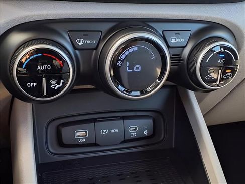 New 2026 Hyundai Venue SEL image 18