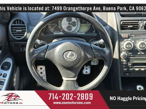 Used 2004 Lexus IS 300 RWD image 19