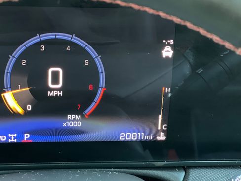 Used 2024 Chevrolet TrailBlazer RS w/ Driver Confidence Package image 22