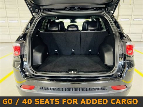 Used 2024 Jeep Compass Latitude image 9