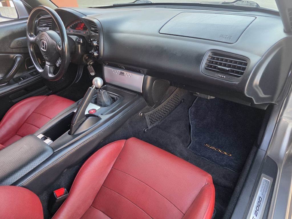 Used 2004 Honda S2000 image 25
