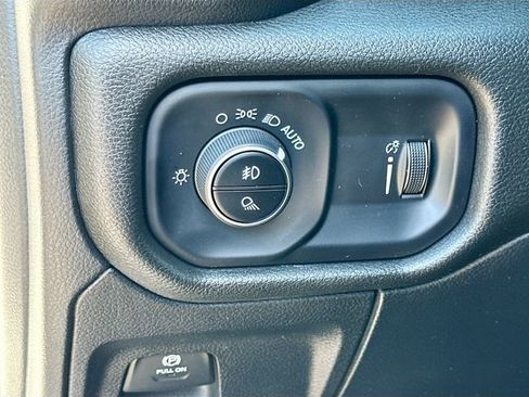 Used 2025 RAM 1500 Big Horn AWD/4WD image 10