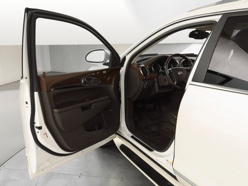 Used 2014 Buick Enclave Premium image 11
