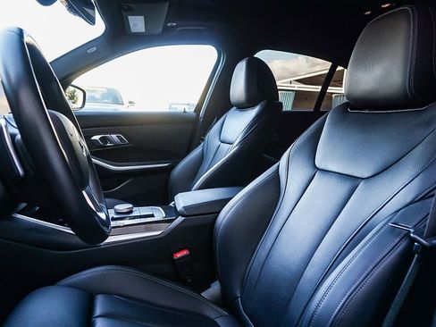 Used 2023 BMW 330e 330e w/ Driving Assistance Package image 21