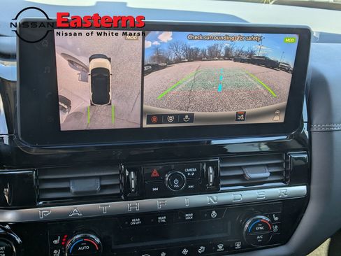 New 2026 Nissan Pathfinder Platinum image 18