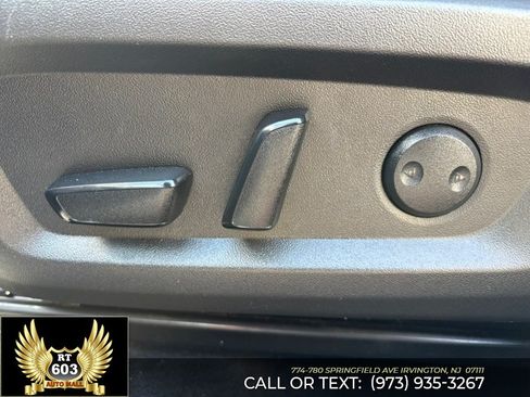 Used 2025 Mitsubishi Outlander SE AWD/4WD image 18