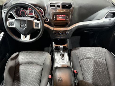 Used 2017 Dodge Journey SE w/ Flexible Seating Group FWD image 15