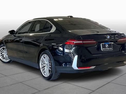 Used 2025 BMW 530i image 11