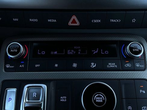 Used 2025 Hyundai Palisade SEL image 30