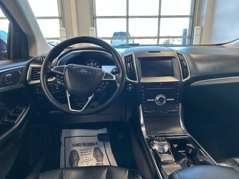 Used 2019 Ford Edge Titanium w/ Cold Weather Package image 17