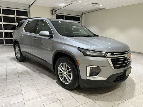 Used 2023 Chevrolet Traverse LT FWD image 7