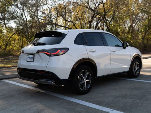 Certified 2025 Honda HR-V EX-L image 9
