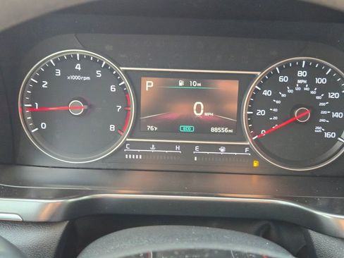 Used 2023 Kia Sorento LX FWD image 26