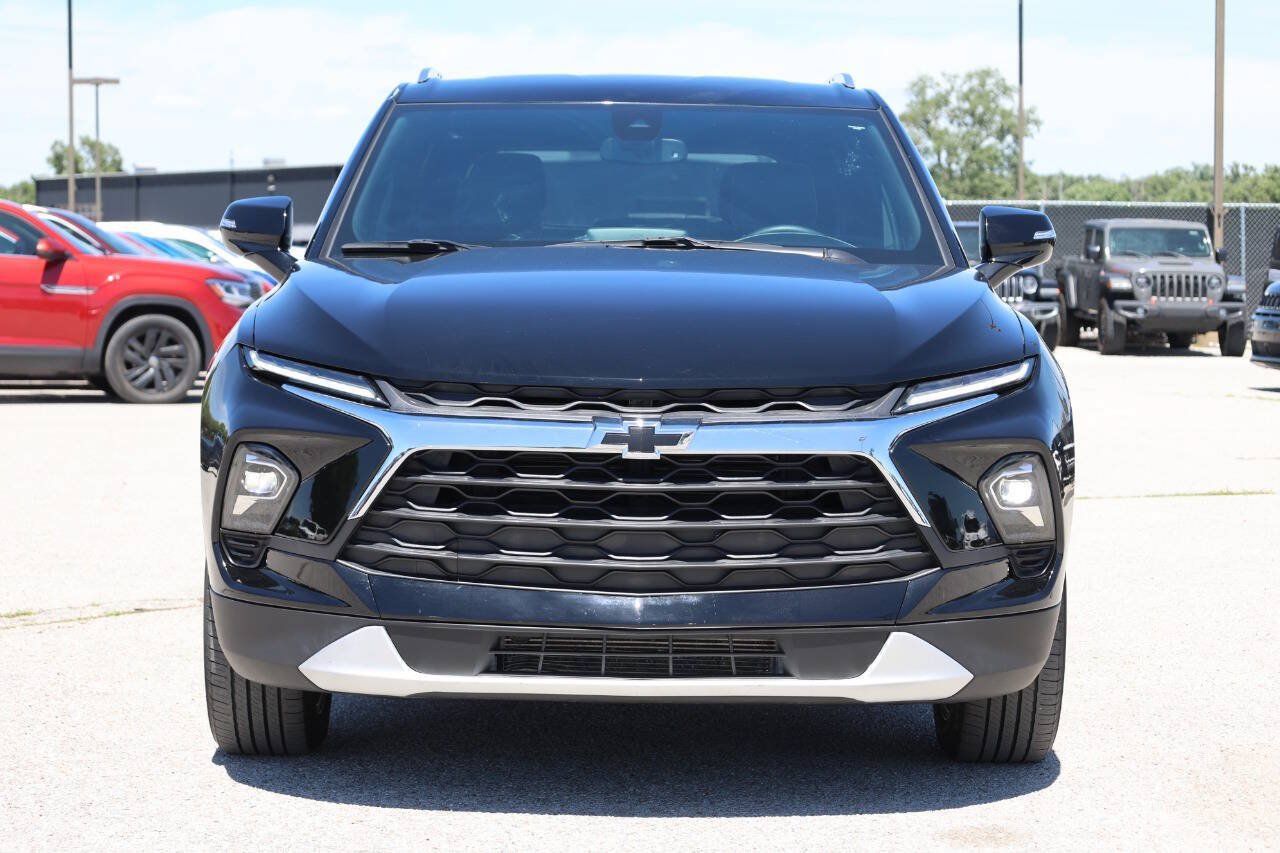 Used 2024 Chevrolet Blazer Premier w/ Enhanced Convenience Package AWD/4WD image 5