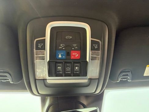 Used 2021 RAM 2500 Laramie AWD/4WD image 35
