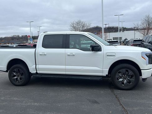 Used 2022 Ford F150 Lightning Lariat w/ Equipment Group 511A High image 4