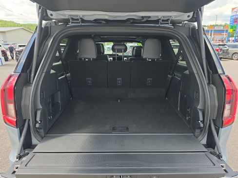 New 2026 Ford Expedition Max Platinum w/ Stealth Appearance Package AWD/4WD image 5