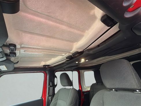 Used 2021 Jeep Wrangler Unlimited Sport S image 13