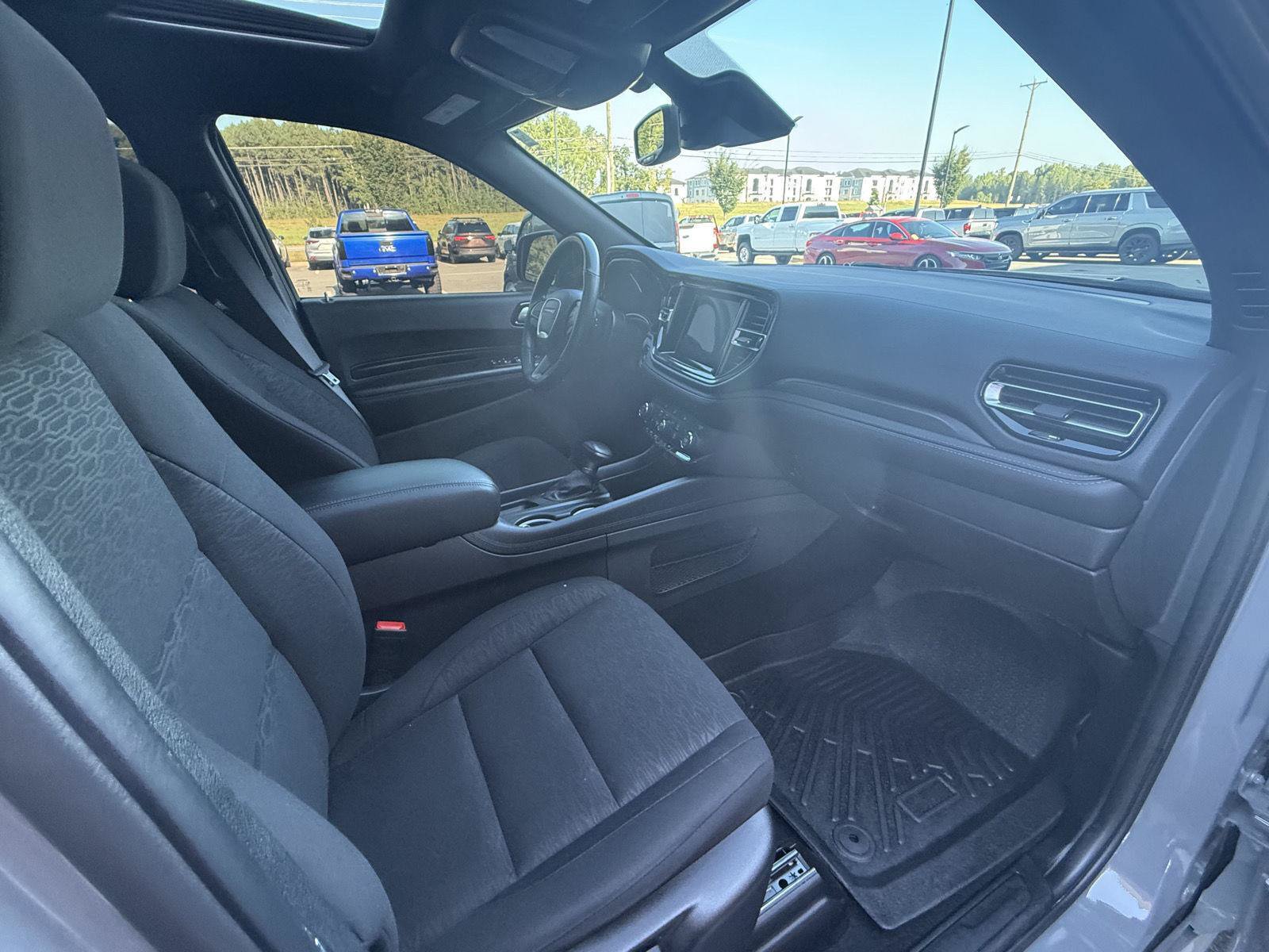 Used 2024 Dodge Durango SXT w/ SXT Blacktop Group AWD/4WD image 21