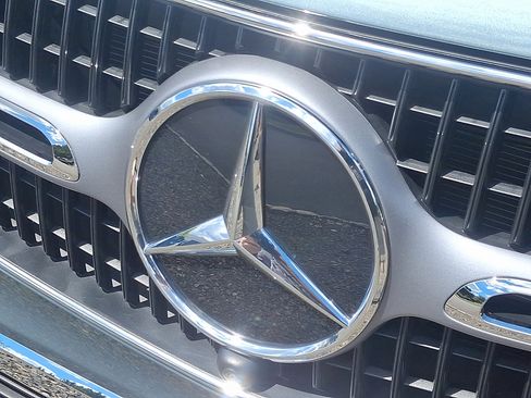 New 2026 Mercedes-Benz GLC 300 4MATIC image 23