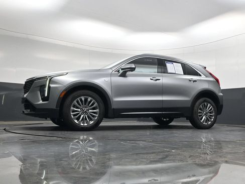 Used 2025 Cadillac XT4 Premium Luxury FWD image 41