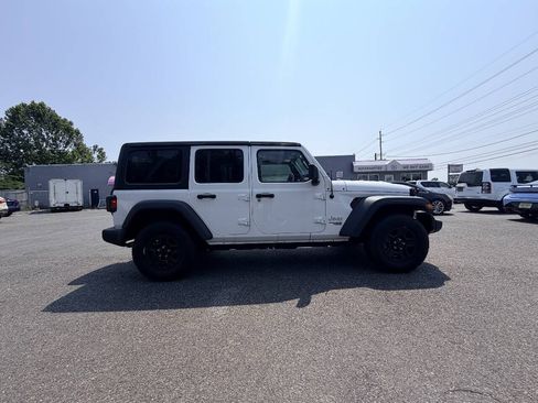 Used 2018 Jeep Wrangler Unlimited Sport AWD/4WD image 44