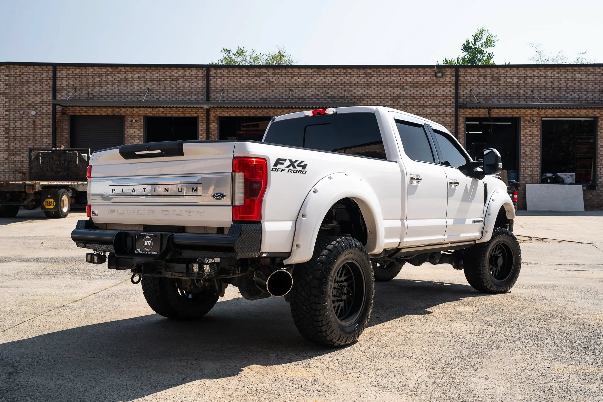 Used 2017 Ford F250 Platinum w/ Platinum Ultimate Package AWD/4WD image 2