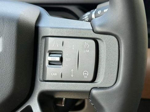 New 2026 Land Rover Defender 110 X-Dynamic SE AWD/4WD image 20