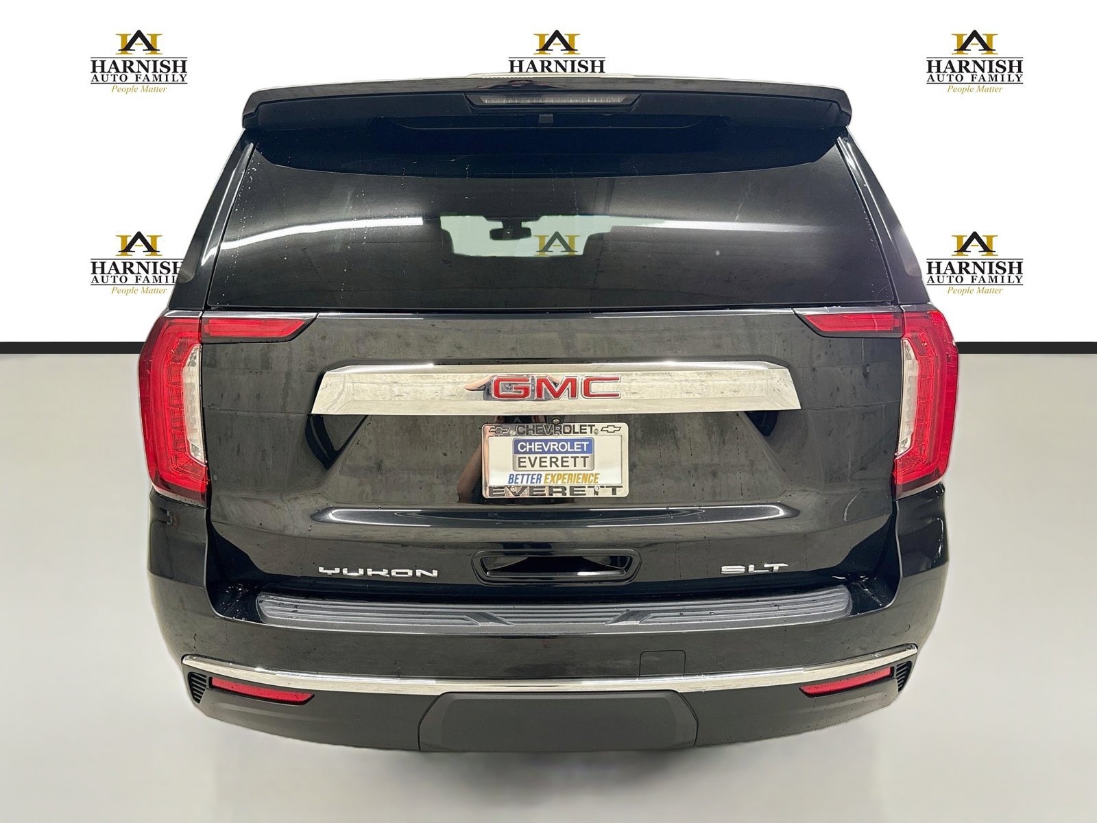 Used 2022 GMC Yukon SLT w/ SLT Premium Package AWD/4WD image 7