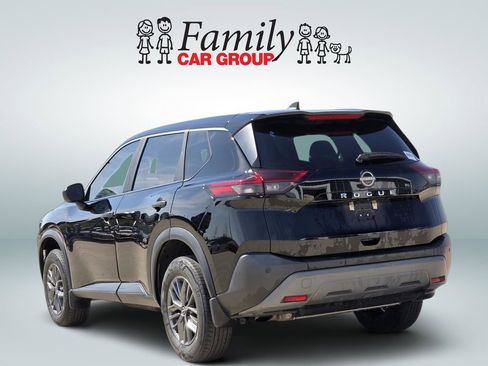 Used 2023 Nissan Rogue S image 3