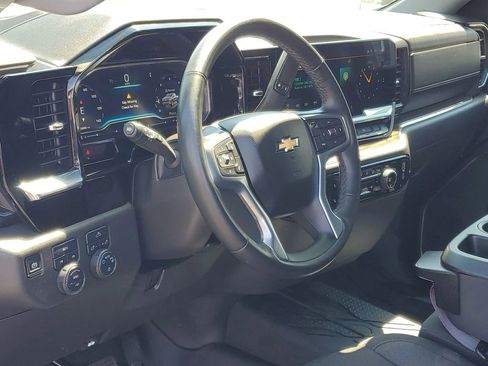Used 2024 Chevrolet Silverado 1500 LT AWD/4WD image 11