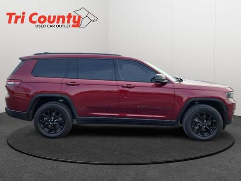 Used 2022 Jeep Grand Cherokee L Limited image 9