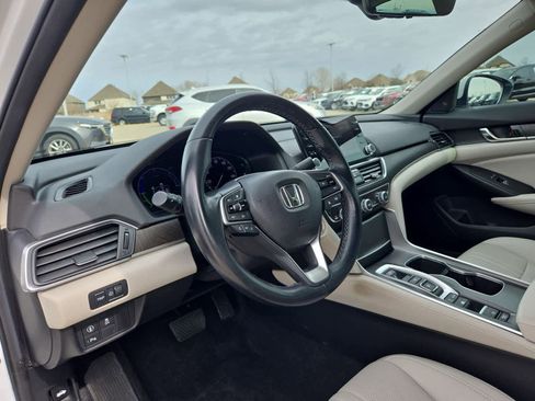 Used 2022 Honda Accord EX-L image 2