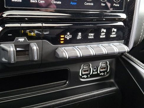 Used 2020 RAM 1500 Limited w/ Bed Utility Group image 29