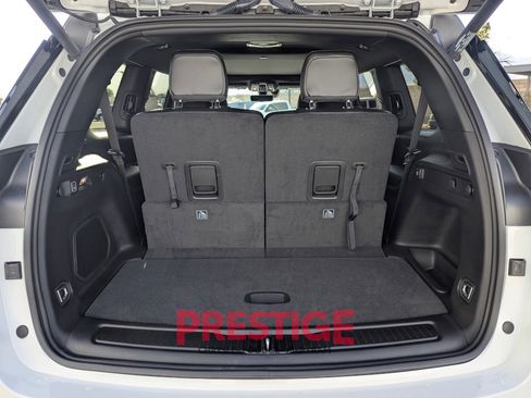 New 2025 Jeep Grand Cherokee L Limited w/ Luxury Tech Group II image 7