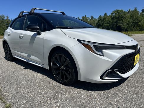 Used 2024 Toyota Corolla XSE FWD image 30