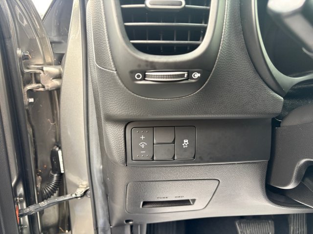 Used 2017 Kia Soul w/ Convenience Package FWD image 19