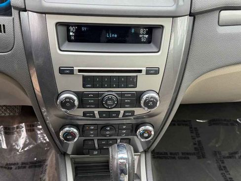 Used 2012 Ford Fusion SEL image 18