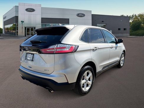Used 2019 Ford Edge SE w/ Cargo Accessory Package AWD/4WD image 11