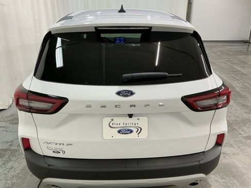 Used 2024 Ford Escape Active image 4