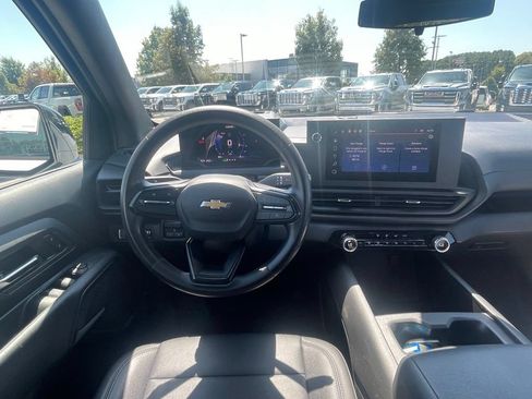 Used 2024 Chevrolet Silverado EV W/T AWD/4WD image 23