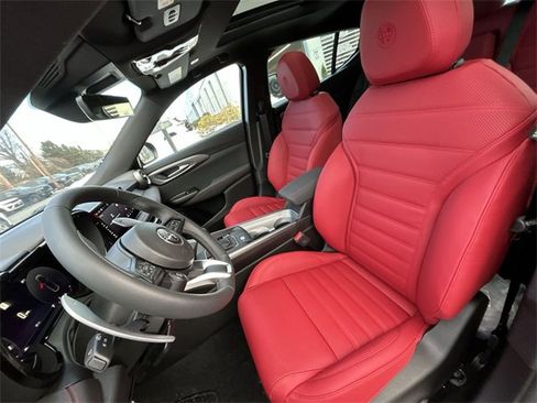 New 2026 Alfa Romeo Tonale w/ Quick Order Package 23H Volce image 11