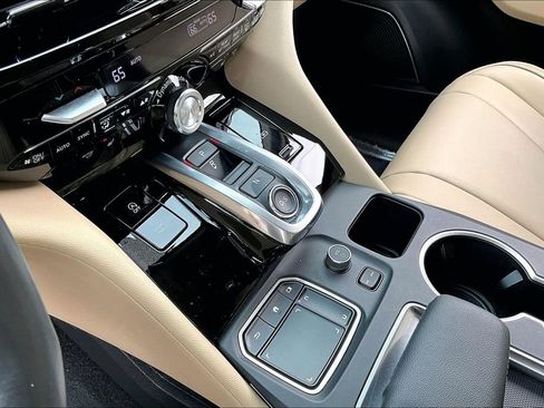 Used 2023 Acura MDX FWD image 15