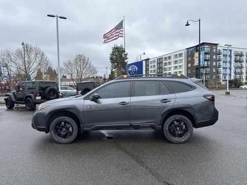 Used 2022 Subaru Outback Wilderness image 2