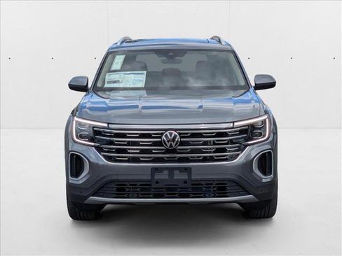 New 2025 Volkswagen Atlas SEL image 6