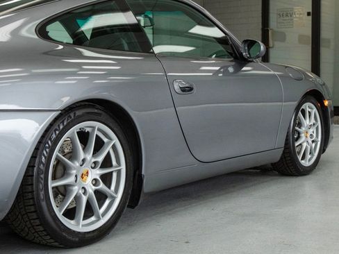 Used 2003 Porsche 911 Carrera RWD image 35